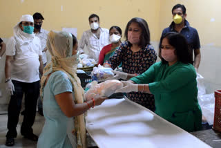 Sanitary pads distributed to women in Sagarpur delhi