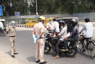 Anti snatching picket police team patrolling in Najafgarh