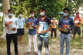 bjp distributing letter of pm in bettiah