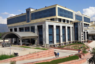 mandi medical college