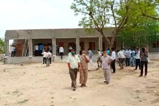 Young man gave up life by hanging, फांसी लगाकर त्यागे प्राण