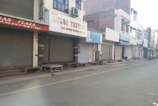 Shops closed on time by shopkeepers during lockdown