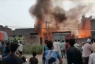 Fire Breaks Out At Plastic Factory In saharanpur