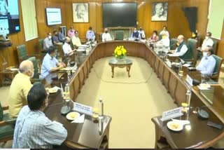 amit-shah-chairs-meeting to review the situation of delhi regarding covid 19