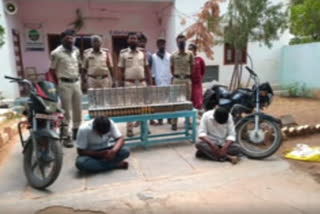 karnatka liquor seized in anantapur dst thanakallu