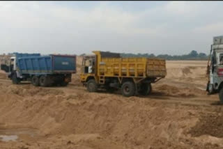 Sand mining in Narsinghpur