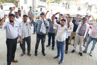 electricity department workers protest against sdo kaithal