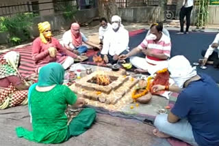 Havan was organized by local councilors and people of Jahangirpuri