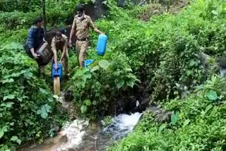 വലിയ അരീക്കമല ചാരായവാറ്റ്  തളിപ്പറമ്പ സർക്കിൾ പരിധി  തളിപ്പറമ്പ് എക്സൈസ് സർക്കിൾ ഓഫിസ്  ചാരായവാറ്റ് സംഘം പിടിയില്‍  കണ്ണൂര്‍ എക്സൈസ് റെയ്ഡ്  kannur arrack found news  kannur thaliparamaba excise news