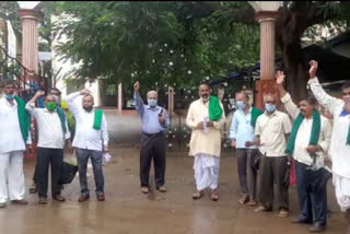 farmers-association-protest