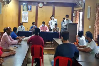 meeting about relocating fish market