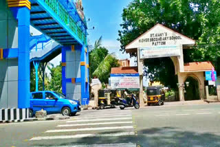 footbridge pattam  pattam sent merys school  കാൽനട മേൽപാലം  പട്ടത്ത് കാൽനട മേൽപാലം  പട്ടം സെന്‍റ് മേരീസ് സ്‌കൂൾ