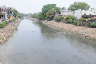 nag river cleaning nagpur  pohra river cleaning nagpur  yellow river cleaning nagpur  nagpur municipality commissioner tukaram mundhe  नागपूर नाग नदी खोलीकरण  नागपूर नद्या पुनरुज्जीवन  नागपूर मनपा आयुक्त तुकाराम मुंढे