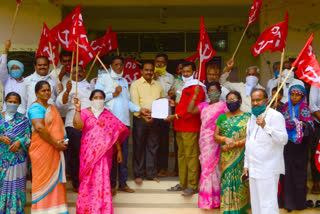 cpi leaders Protest to waive electricity bills in suryapet district