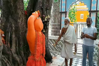 statue-of-hanuman-in-baragaon-dhasan-tikamgarh