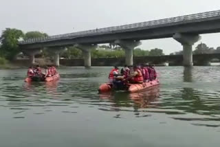 Soldiers trained to deal with floods