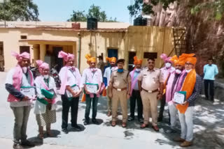 Doctors honored at Ramganj police station, डॉक्टर्स का सम्मान