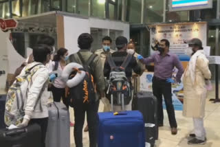 200 stranded MBBS students return Nagpur from Russia