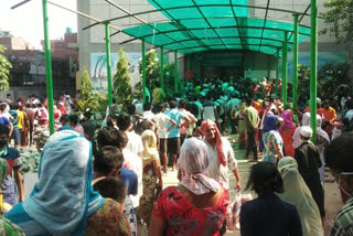 crowd gathered at shiv EDMC school