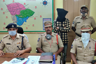 policeman for stealing cell phones in Warangal Rural district