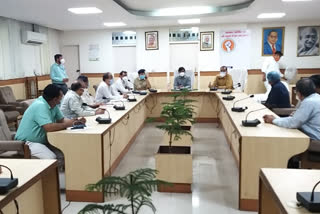 Nodal officer holds meeting regarding prevention of Covid-19 in ghaziabad