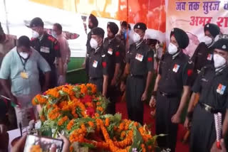 Wave of grief as mortal remains of Sepoy Kundan Ojha reach native village in Jharkhand