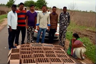 two women arrested for illicit liquor moving from Telangana