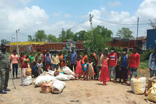 Community kitchen giving ready food to laborers in hazaribag