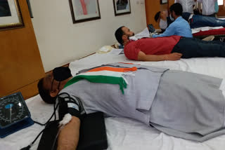 kuldeep rathore donated blood