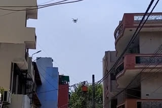 Monitoring of containment zone by drone in West Delhi