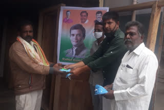 Mask distribution for workers because rahul gandhi birthday