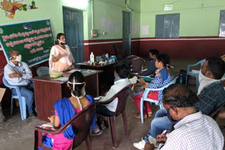 district soil testing officer visited bhogapuram rythu bharosa centre