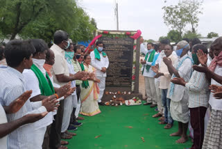 Minister Niranjan Reddy Laid Foundation For Farmers Platform Construction in wanaparthy district