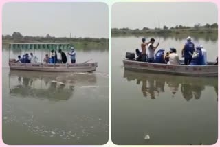 Spraying of anti-larvae along the Yamuna shore to prevent outbreaks of mosquito-borne diseases