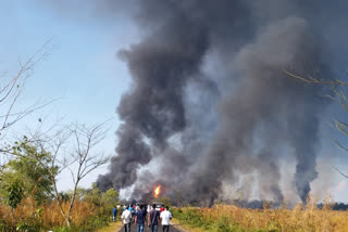 fire continues to rageآسام: گیس کے کنویں پر آگ کی شدد اب بھی برقرار at gas well in assam's tinsukia