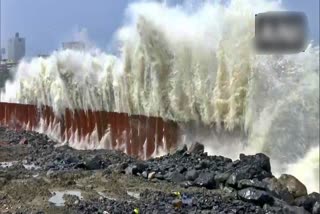 High tides hit Marine Drive in Mumbai.