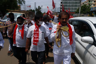 cpi leaders protest in ap over petrol rate increasing