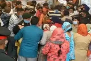 Martyr Ankush's mother fainted