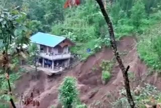 landslides is increasing due to rain in Darjeeling