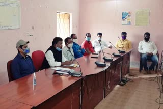 MLA Bandhu Tirki held meeting in bero ranchi, News of mandar assembly constituency, News of Bandhu Tirkey, विधायक बंधु तिर्की ने की बैठक, मांडर विधानसभा क्षेत्र की खबरें, बंधु तिर्की की खबरें