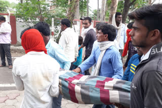 villagers with dead body