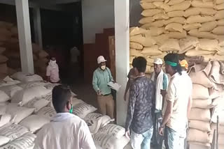 285 sacks seized from government wheat PDS