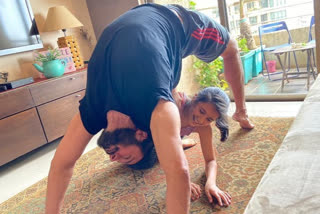 Rajniesh Duggal Yoga Day with daughter