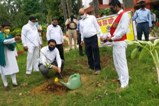 green india challenge: tree planting by telugu actor