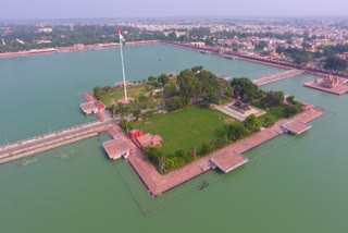 photos f brahma sarovar kurukshetra