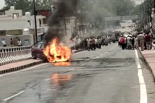 Fire in a moving car in Kaithal