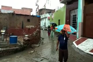 People got relief from scorching heat in Ghaziabad from first monsoon rains