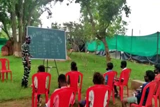 CRPF jawan teaching children in khunti