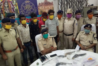 Five accused including arms smuggler arrested in datia