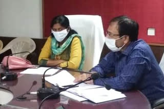 collector took meeting regarding road construction in korba